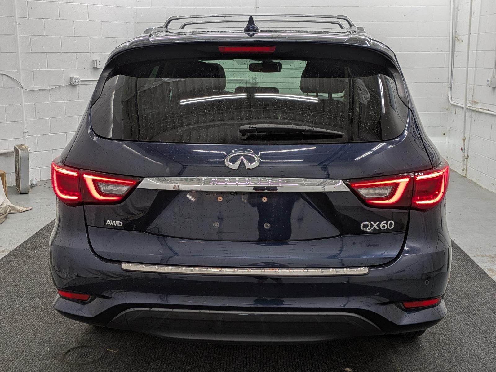 2020 Infiniti QX60 Luxe photo 18