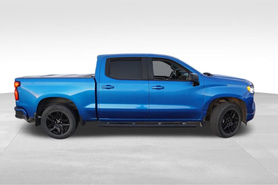 2022 Chevrolet Silverado 1500 RST photo 2