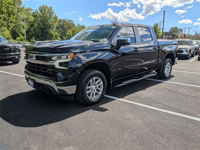 2022 Chevrolet Silverado 1500 LT photo 7