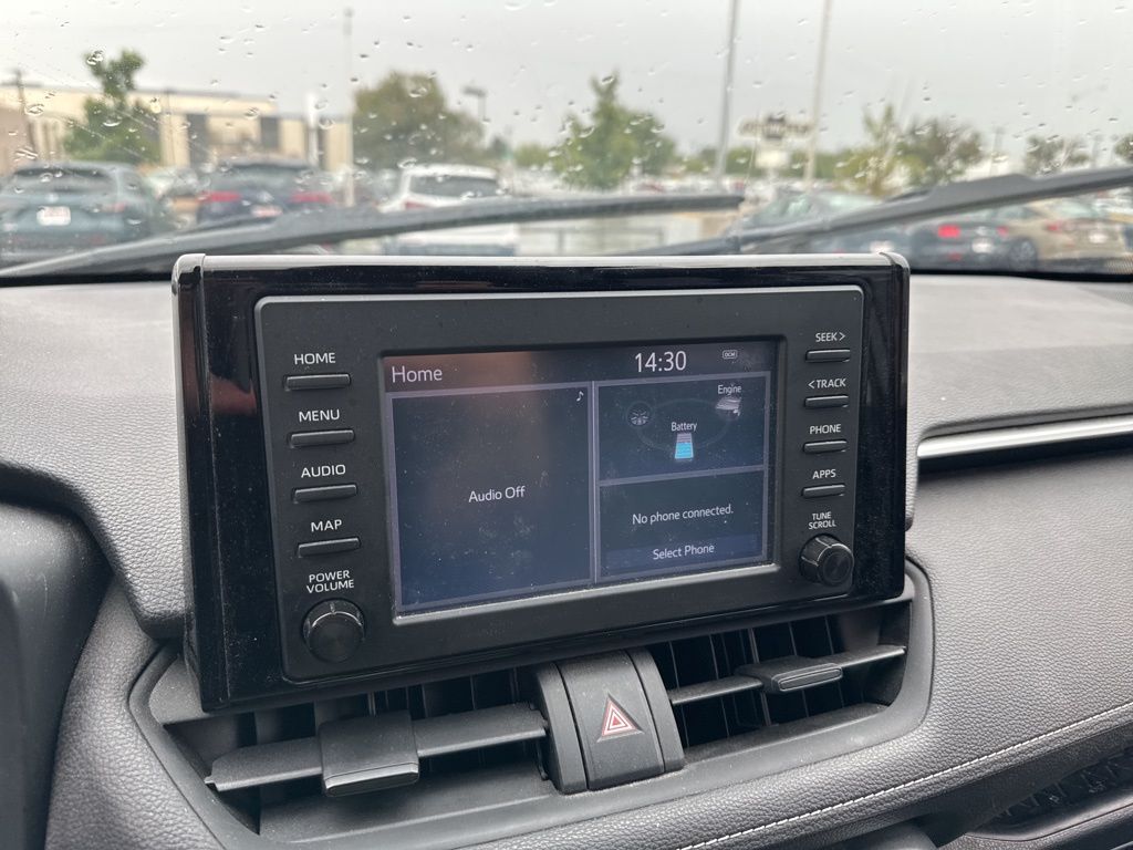 2019 Toyota RAV4 Hybrid LE photo 12
