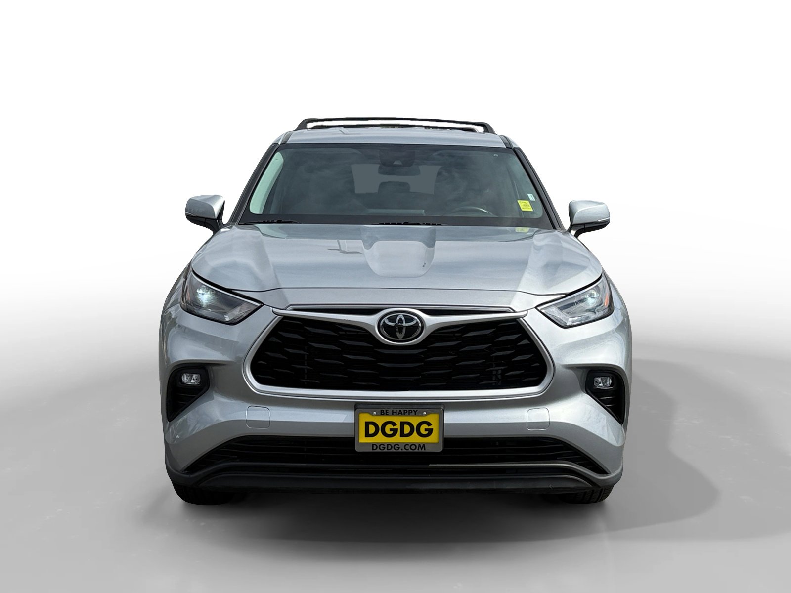 2022 Toyota Highlander LE photo 7