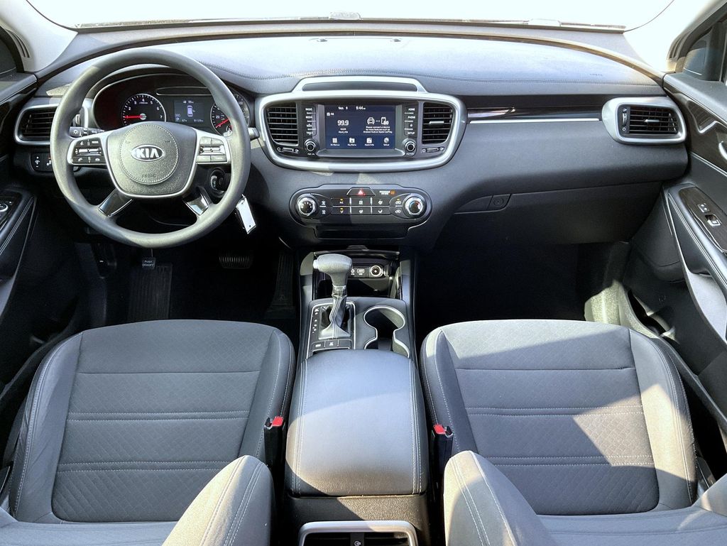 2019 Kia Sorento LX photo 12