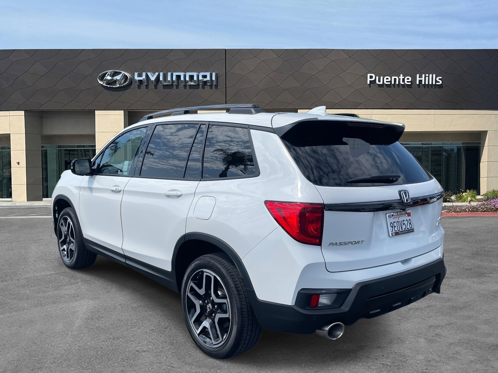 2023 Honda Passport Elite photo 4