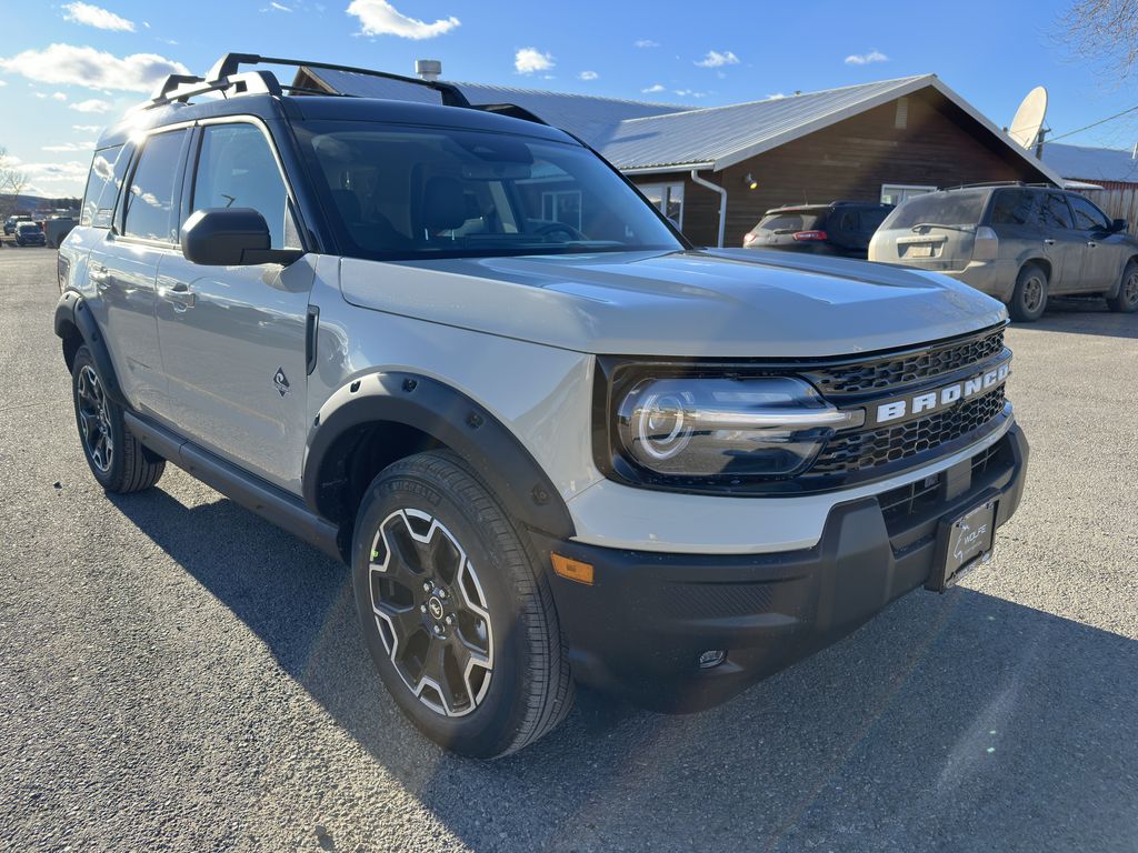 2025 Ford Bronco Sport Outer Banks's photo