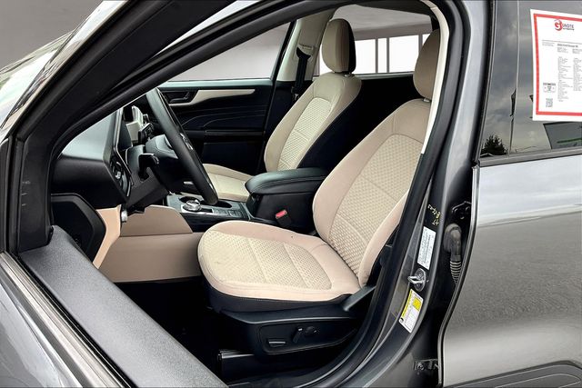2022 Ford Escape SE photo 23