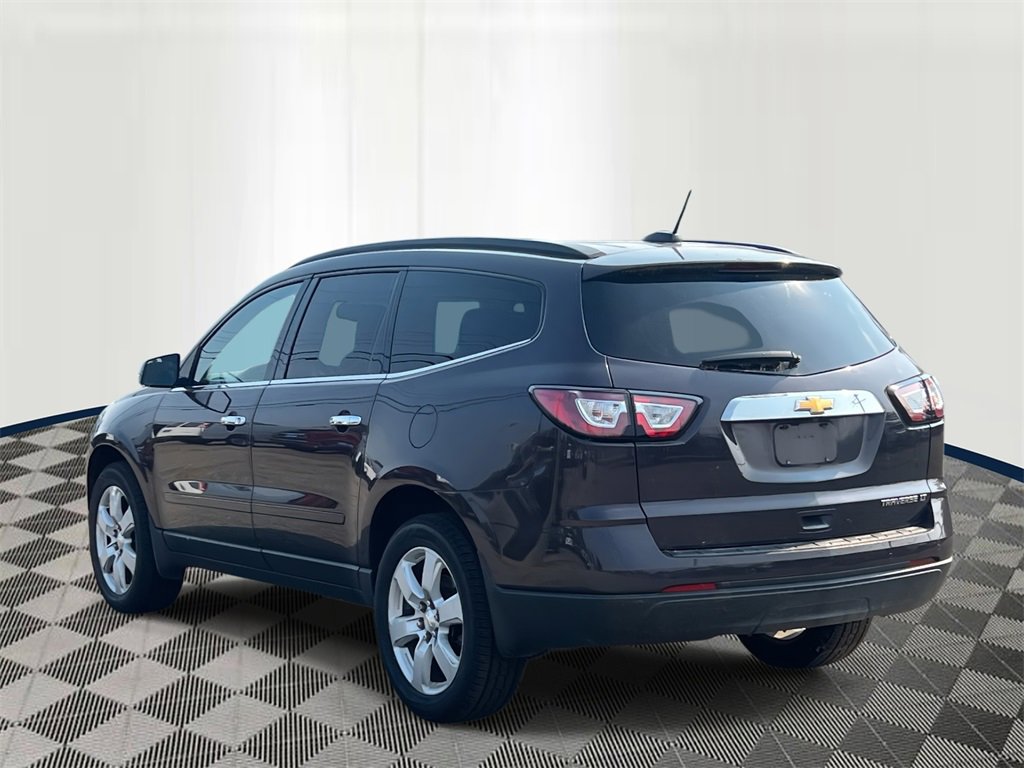 2016 Chevrolet Traverse 1LT photo 4