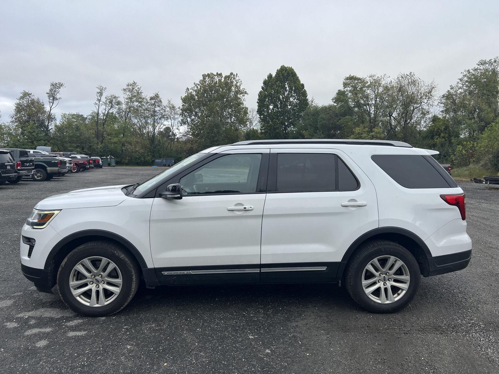 2018 Ford Explorer XLT photo 4