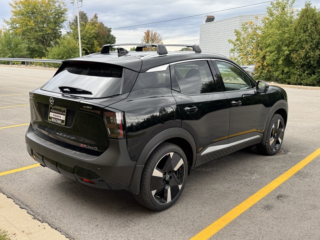 2026 Nissan Kicks SR photo 4