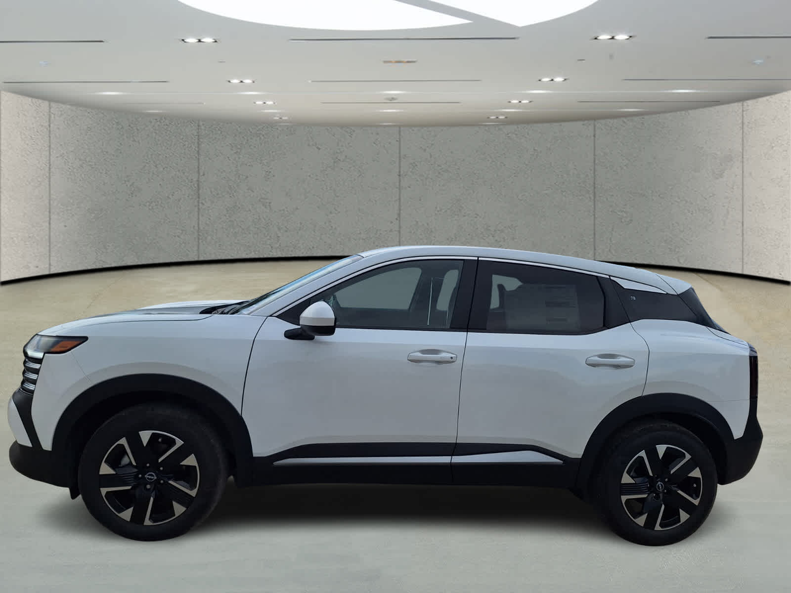 2025 Nissan Kicks SV photo 2