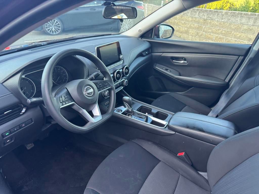 2024 Nissan Sentra SV photo 9