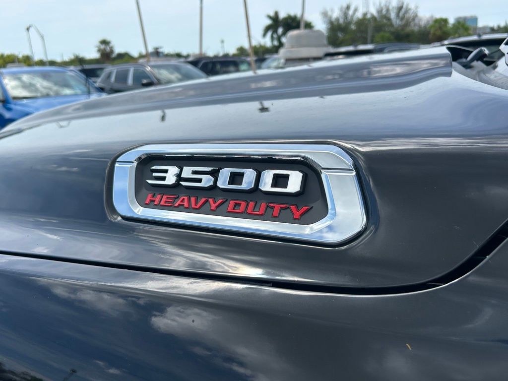 2025 Ram 3500 Laramie photo 14