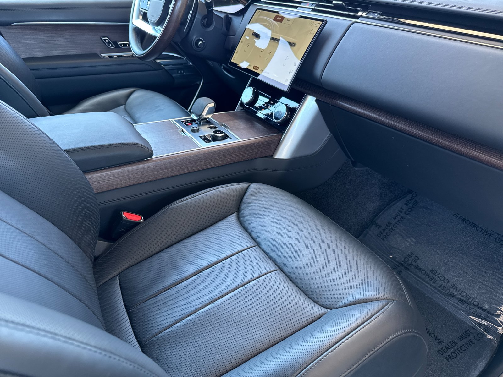 2023 Land Rover Range Rover Autobiography photo 18