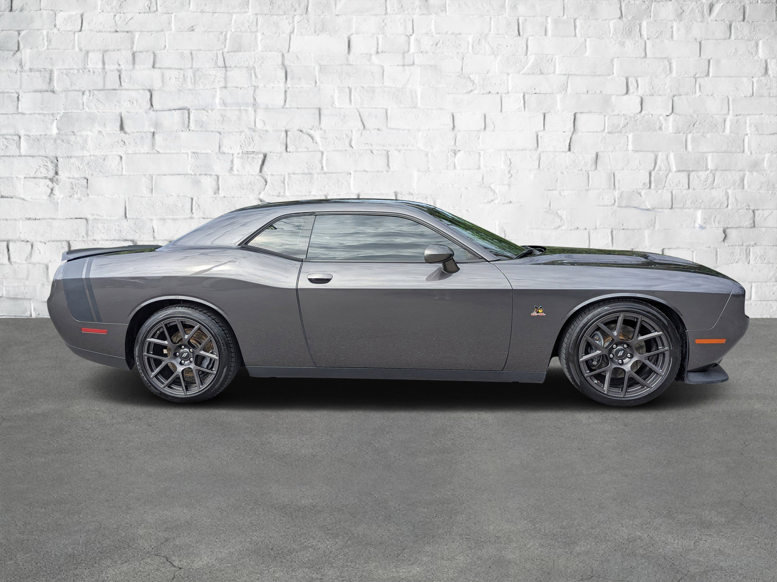 2018 Dodge Challenger R/T Scat Pack photo 3