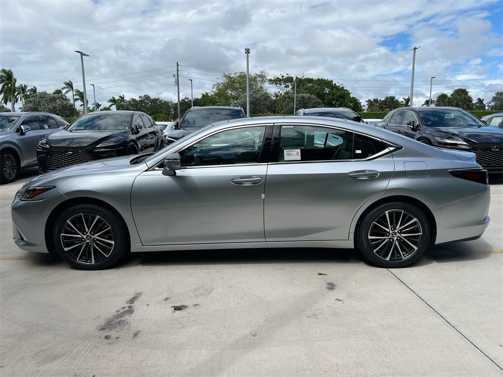 2025 Lexus ES 350 photo 3
