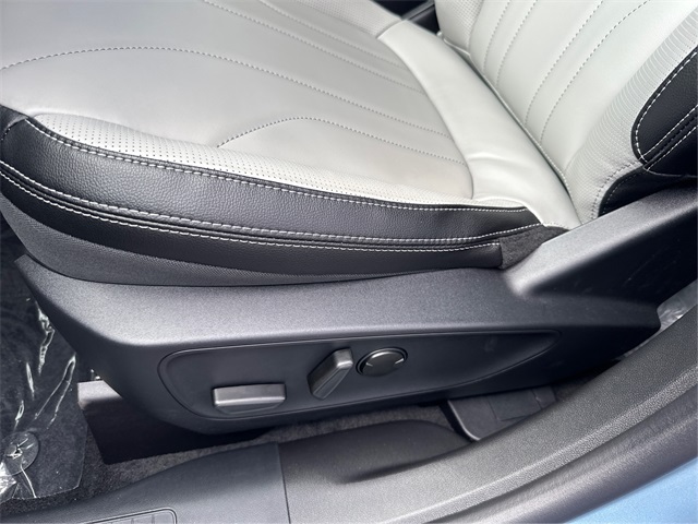 2025 Ford Escape Plug-In Hybrid photo 23