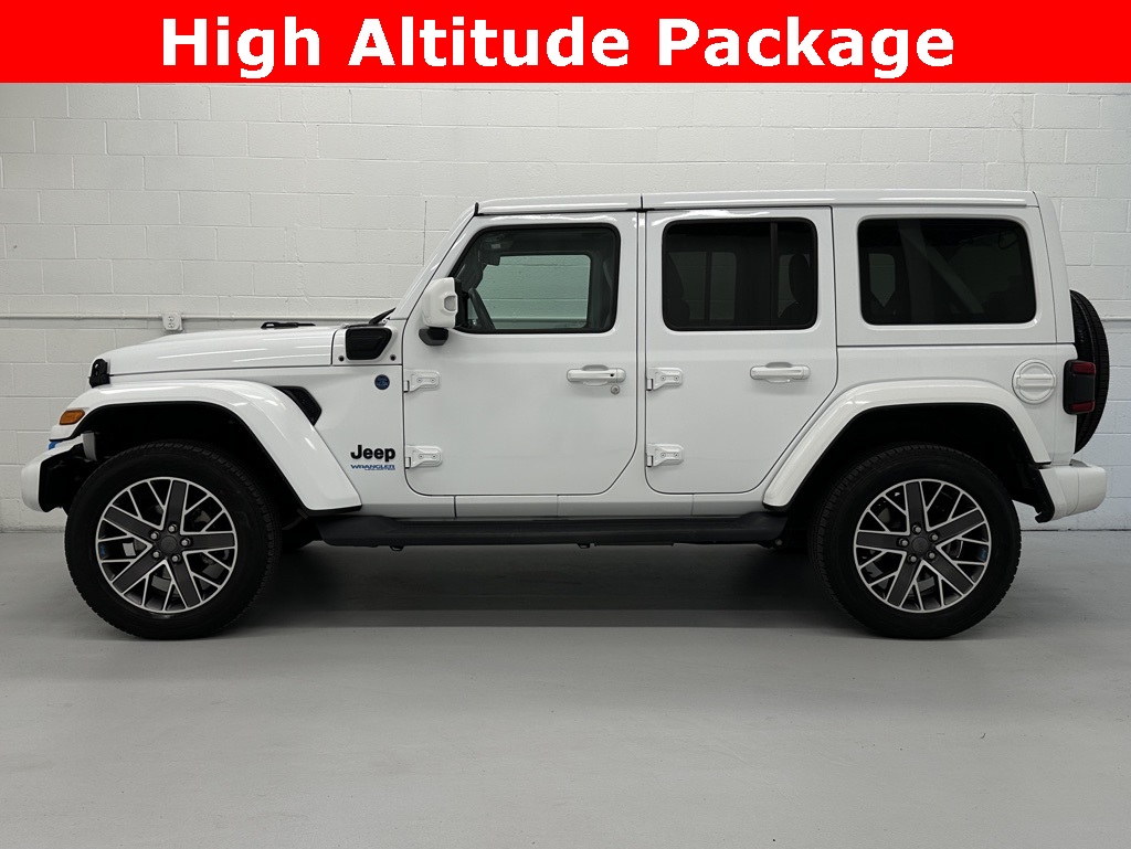 2022 Jeep Wrangler Unlimited Sahara High Altitude 4xe photo 3