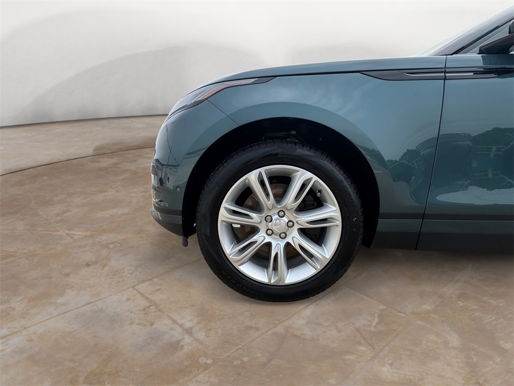 2026 Land Rover Range Rover Velar S photo 14