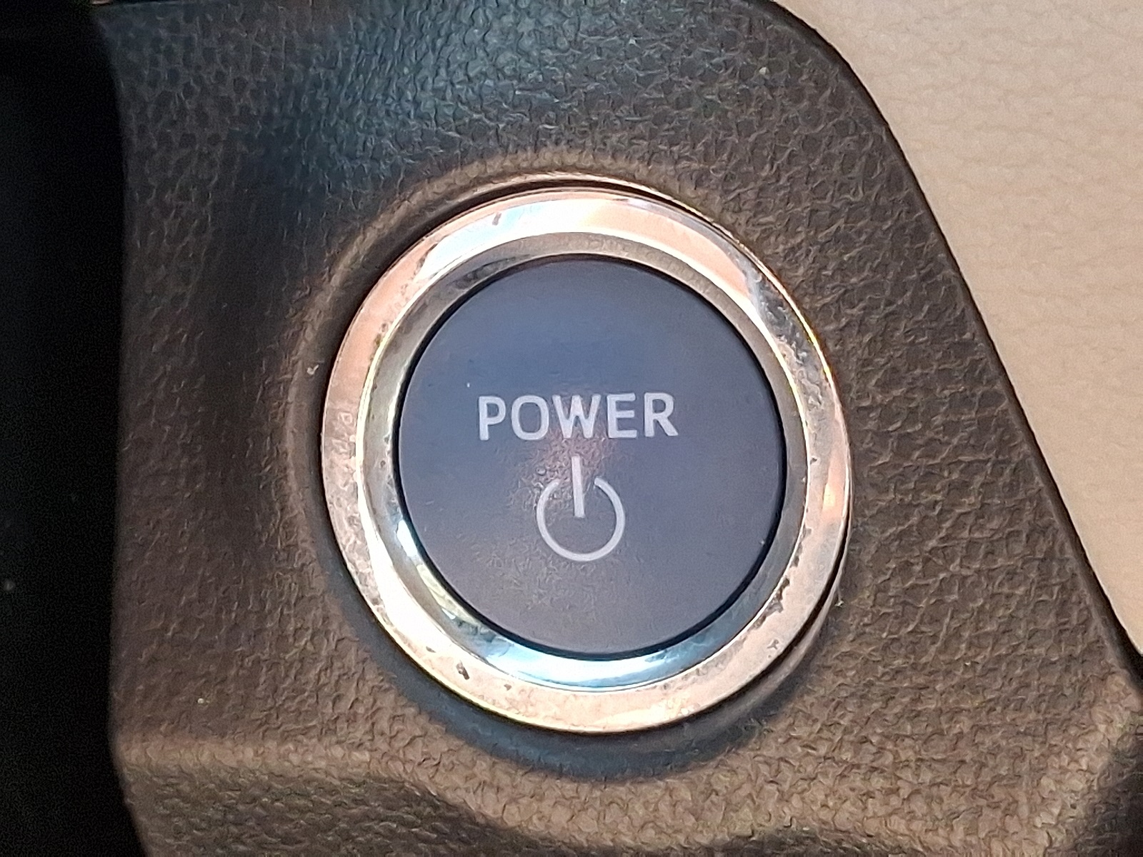 2022 Toyota RAV4 Hybrid XLE photo 20