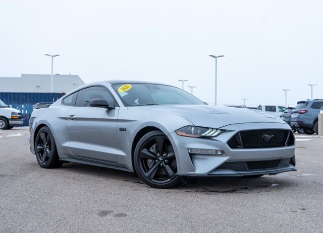 2022 Ford Mustang GT Premium's photo