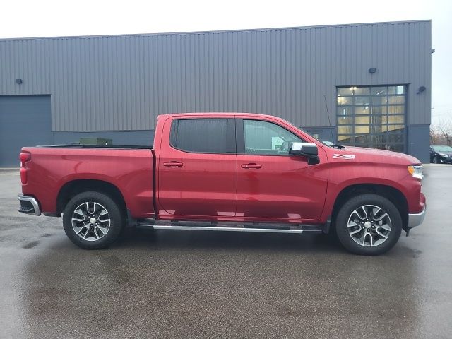 2024 Chevrolet Silverado 1500 LT photo 2