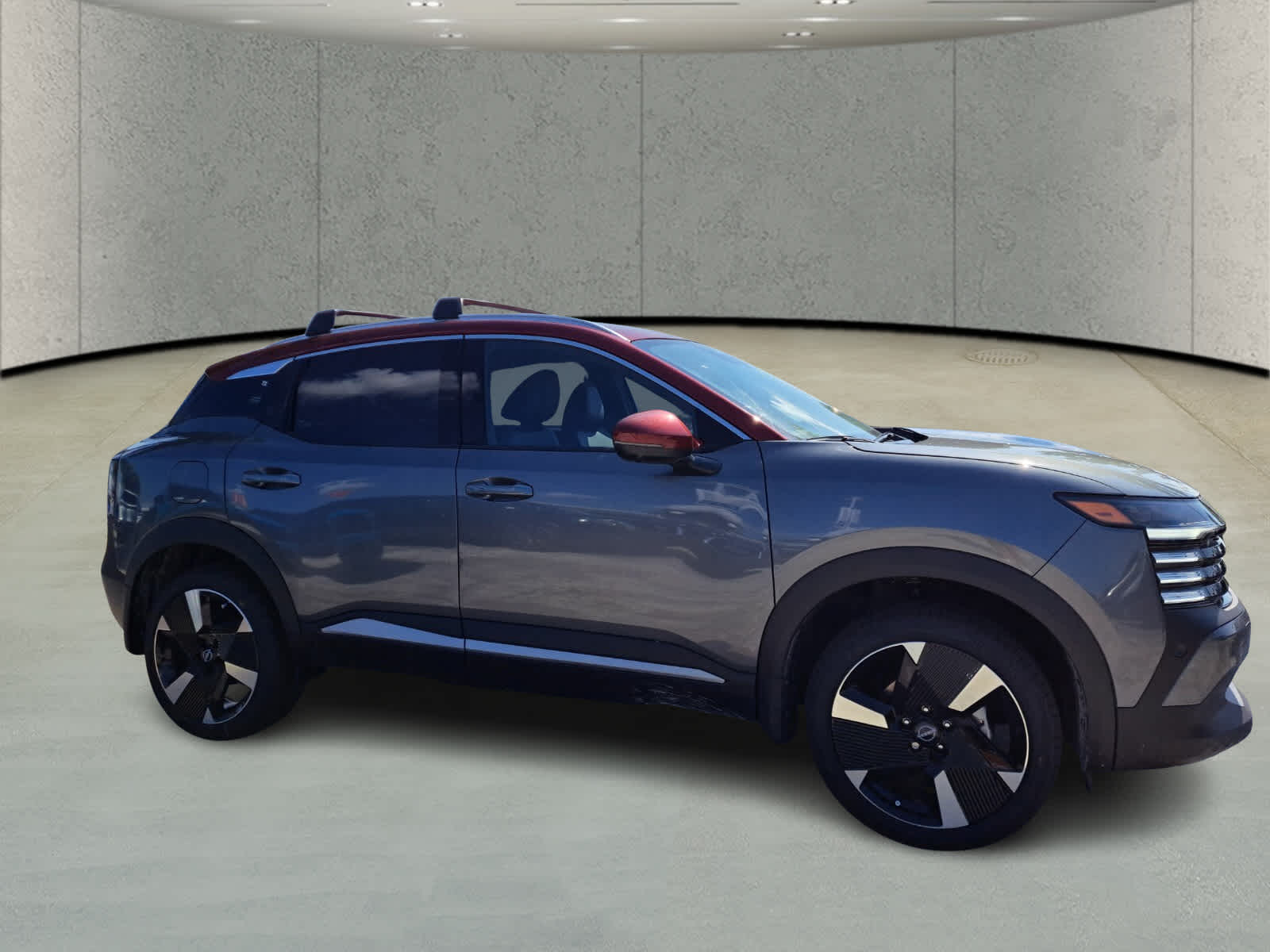 2026 Nissan Kicks SR photo 3