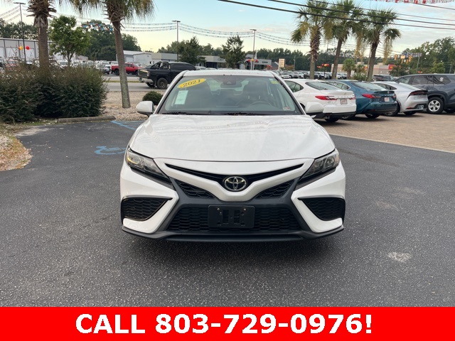 2021 Toyota Camry SE photo 32