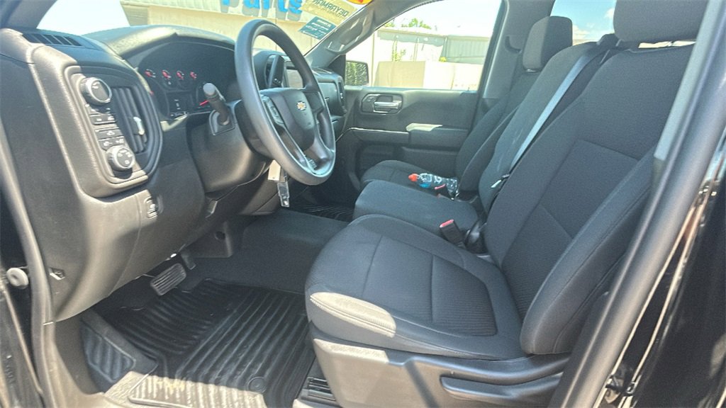 2021 Chevrolet Silverado 1500 Custom photo 18
