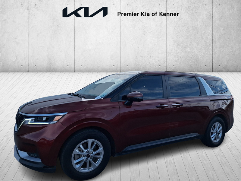 2022 Kia Carnival LX's photo