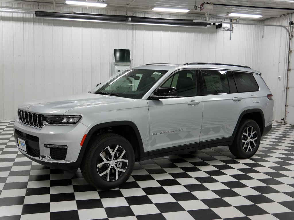 2025 Jeep Grand Cherokee Limited photo 4
