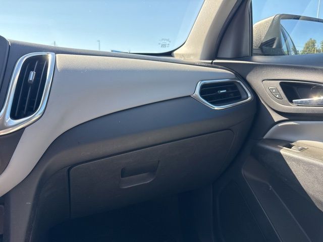 2021 Chevrolet Equinox LS photo 27