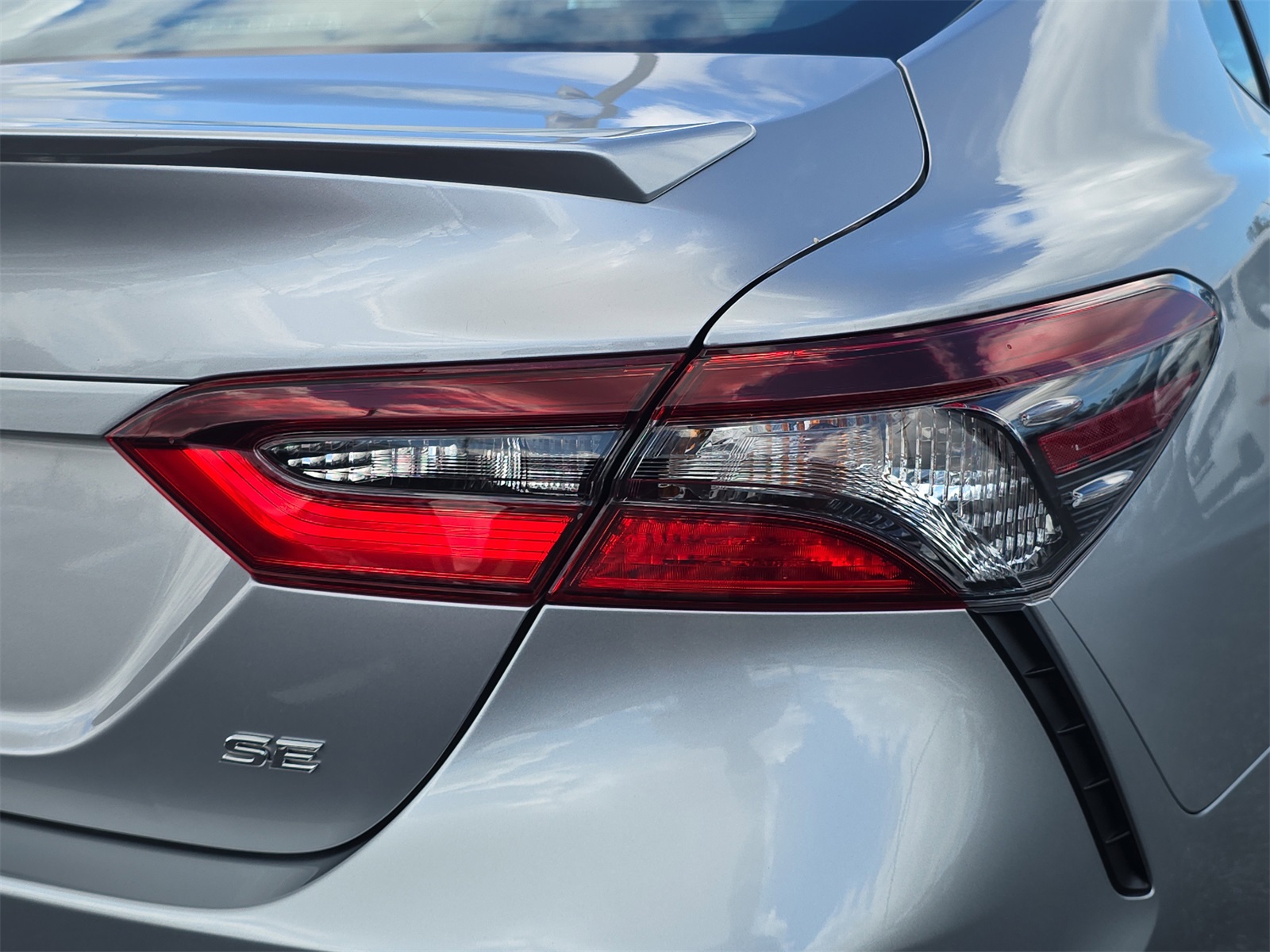 2023 Toyota Camry SE photo 9