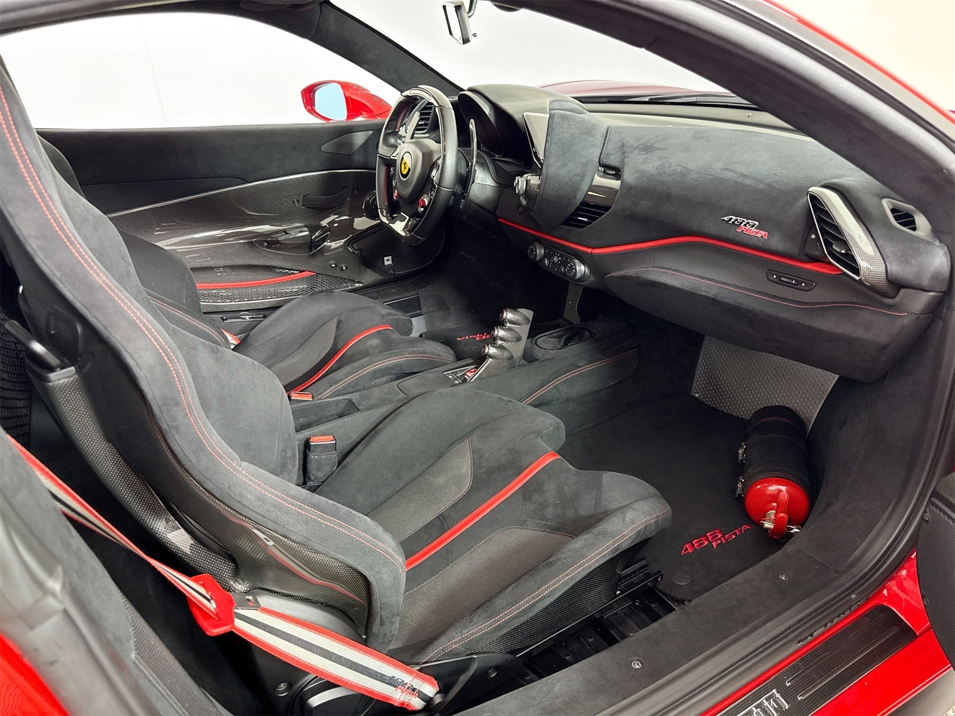 2020 Ferrari 488 Pista photo 18