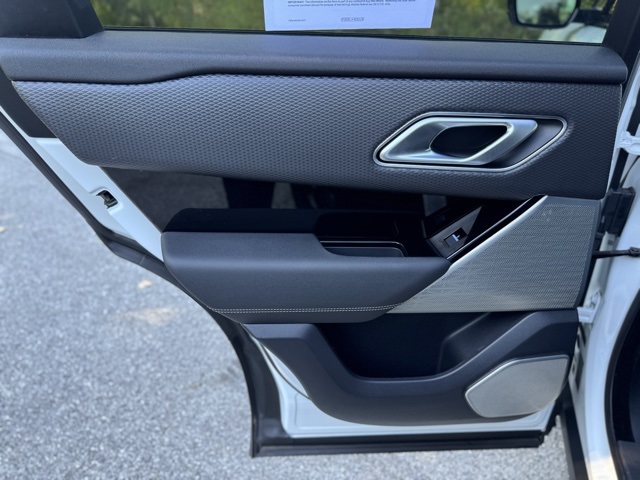 2023 Land Rover Range Rover Velar S photo 13