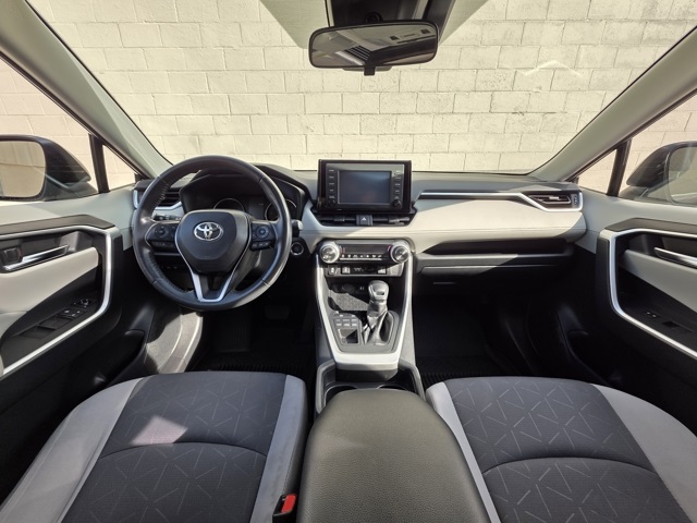 2019 Toyota RAV4 XLE photo 13