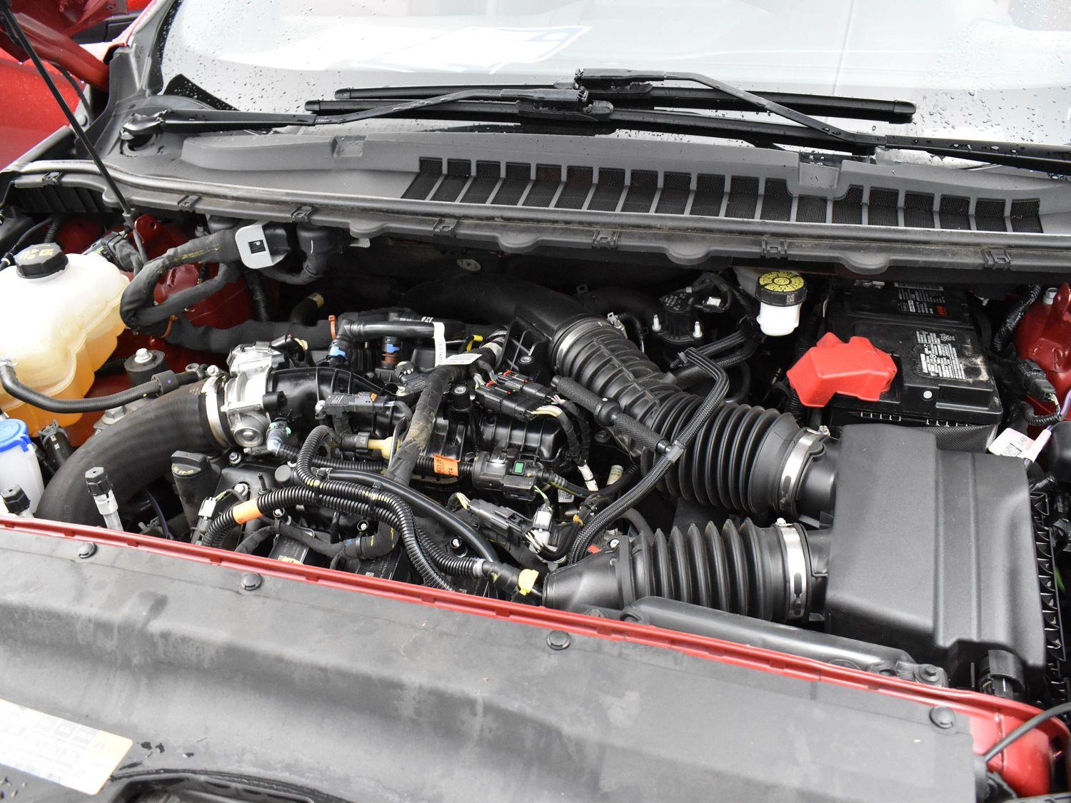 2022 Ford Edge ST photo 36