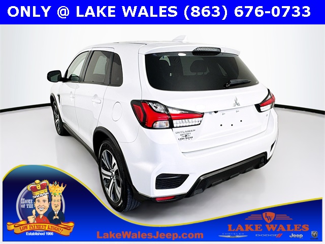 2024 Mitsubishi Outlander Sport SE photo 3