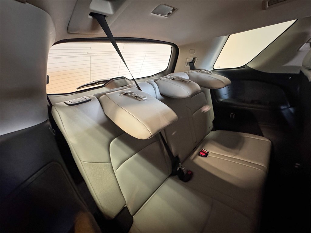 2022 Nissan Pathfinder SL photo 23