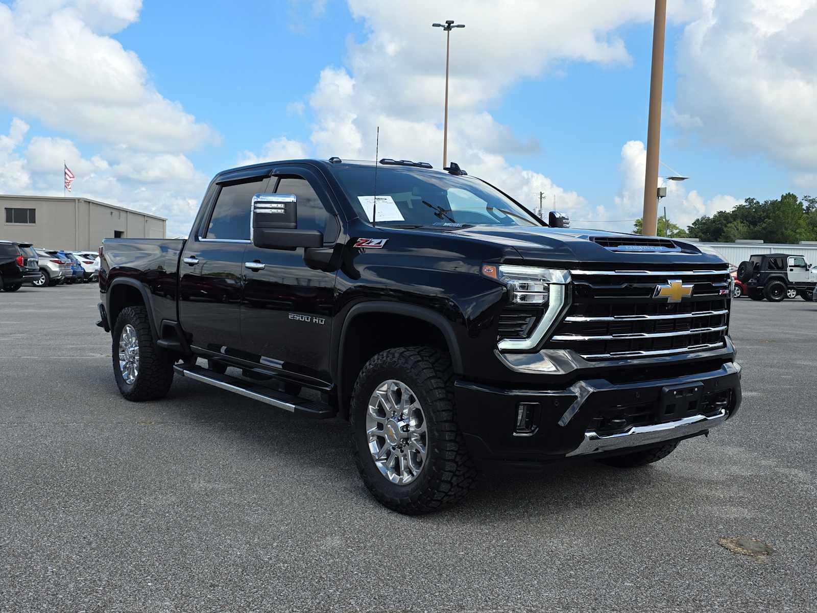 2024 Chevrolet Silverado 2500HD LTZ photo 3