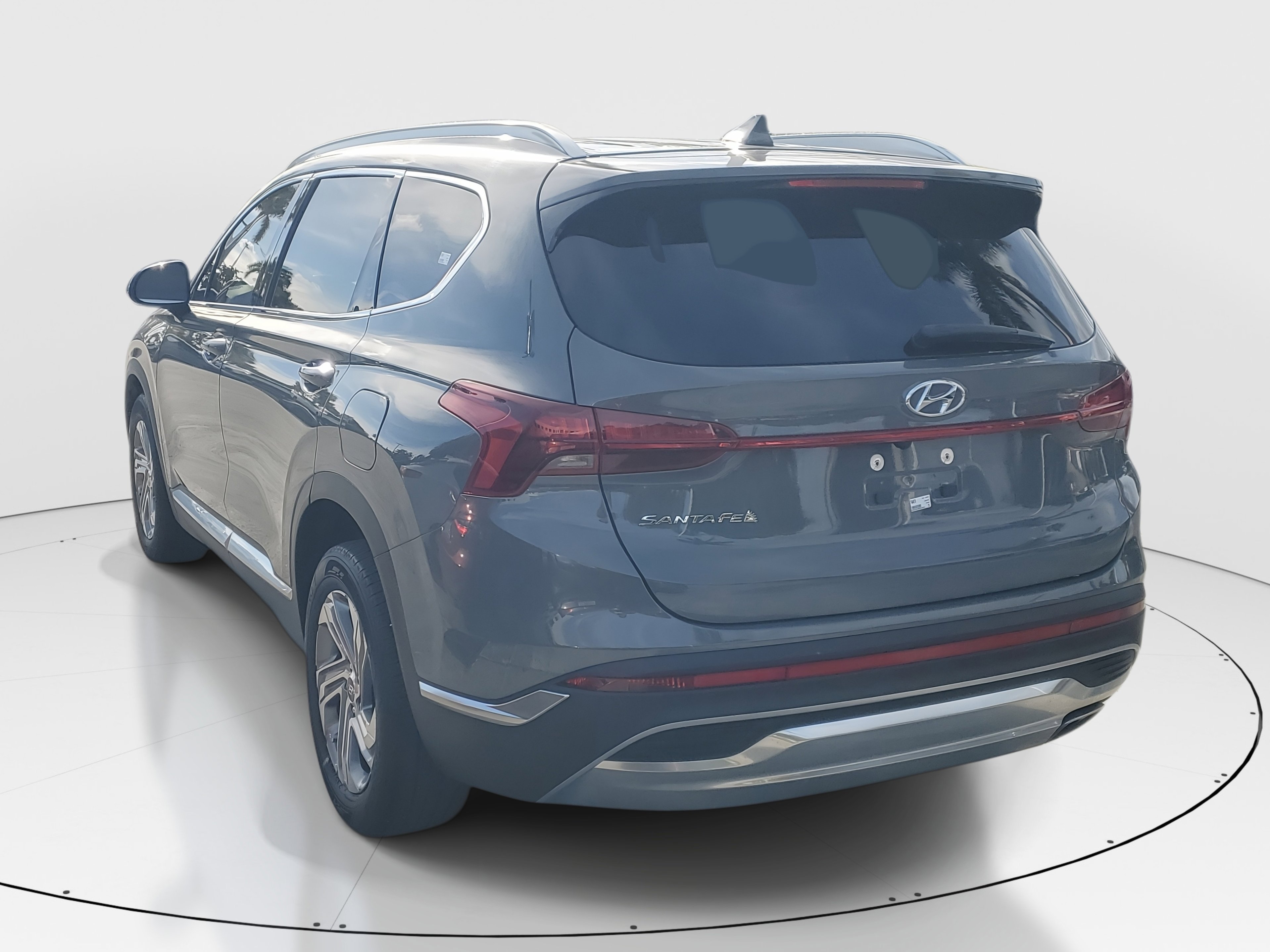2022 Hyundai Santa Fe SEL photo 2