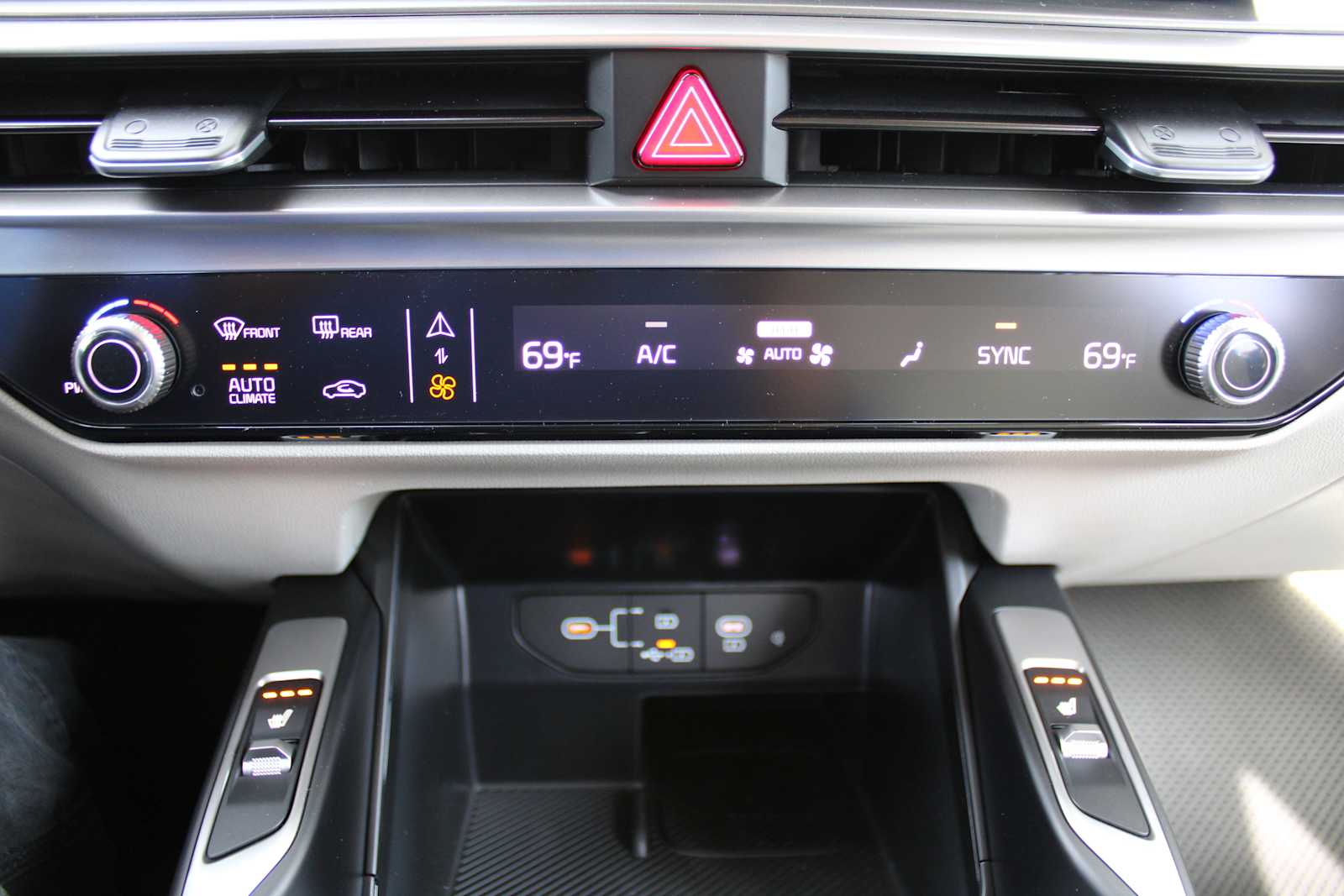 2026 Kia Sorento S photo 33