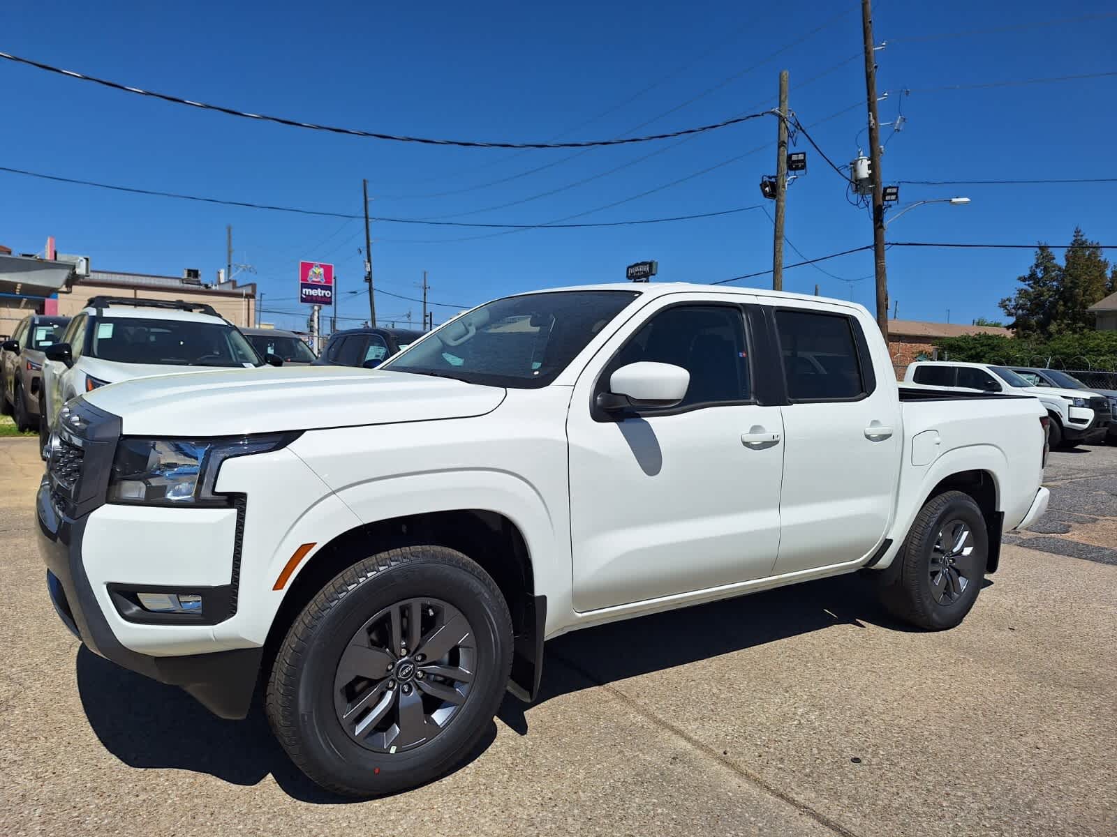 2025 Nissan Frontier Crew Cab SV photo 9