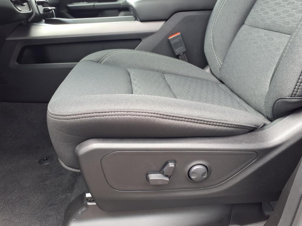 2025 Ram 1500 Big Horn photo 4