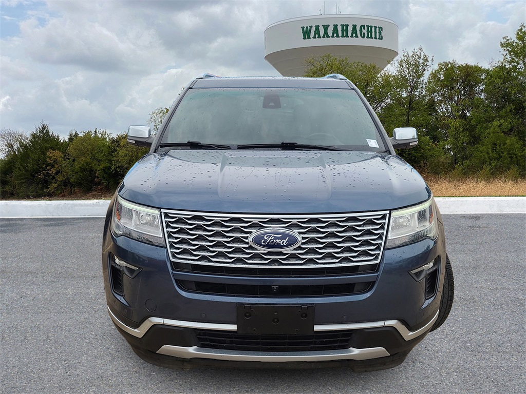 2019 Ford Explorer Platinum photo 2