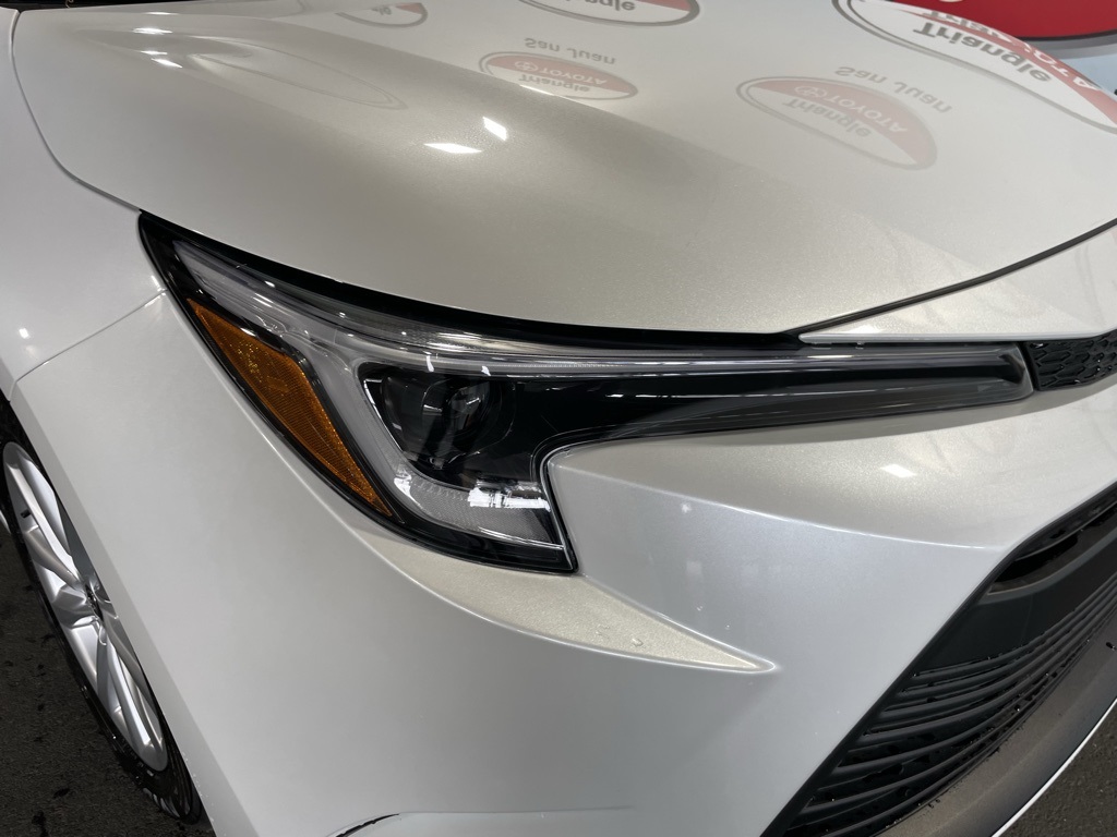 2024 Toyota Corolla Hybrid photo 7