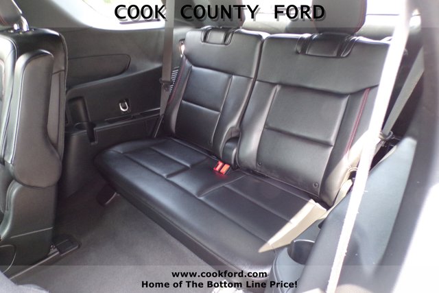 2024 Ford Explorer ST-Line photo 13