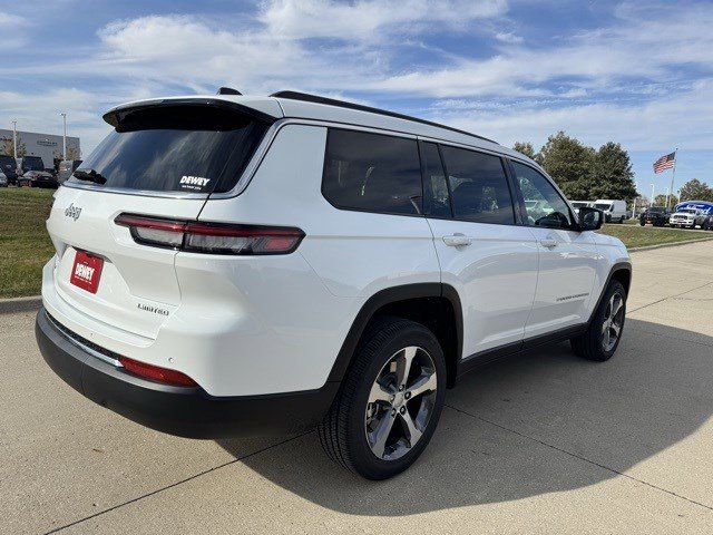 2025 Jeep Grand Cherokee Limited photo 4