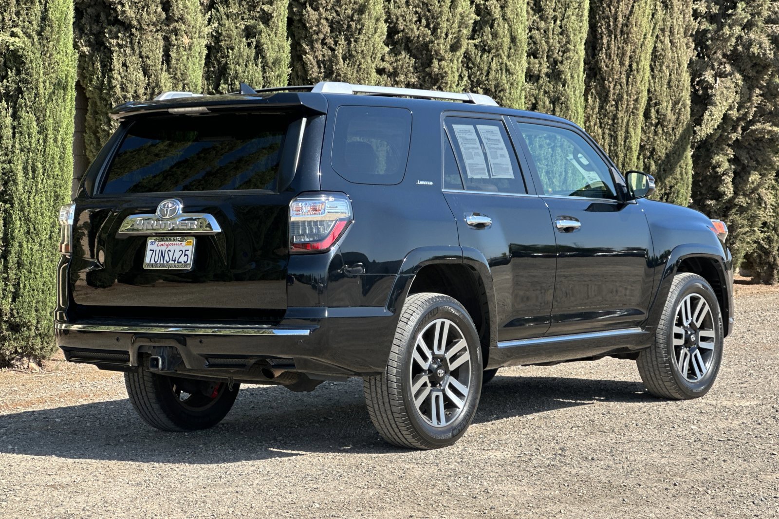 2016 Toyota 4Runner Sport photo 3