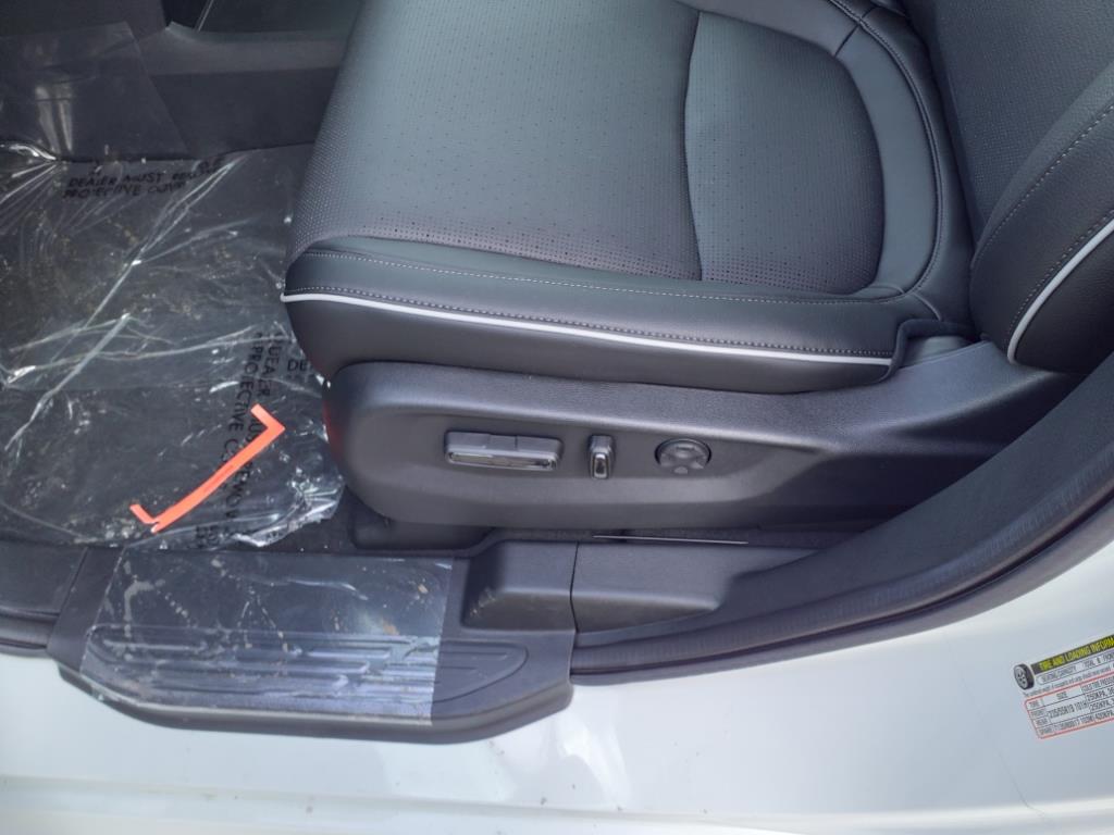 2025 Honda Odyssey Elite photo 13