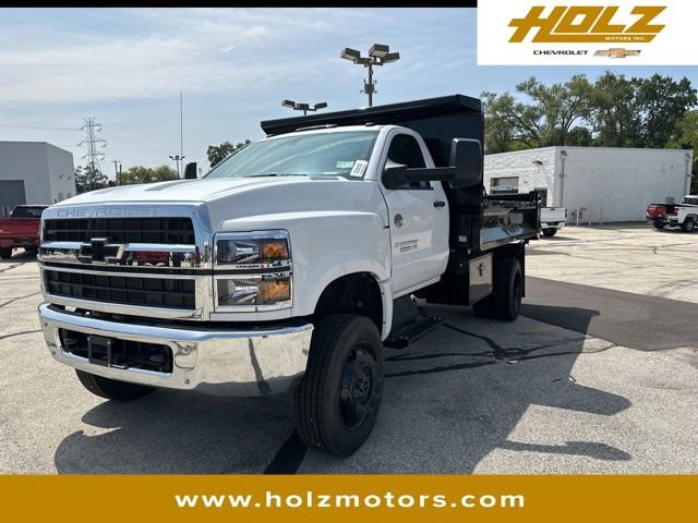 2024 Chevrolet Silverado 4500 Medium Duty Chassis Cab Work Truck's photo