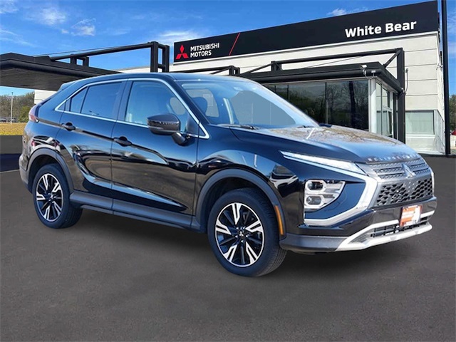 2023 Mitsubishi Eclipse Cross SE's photo